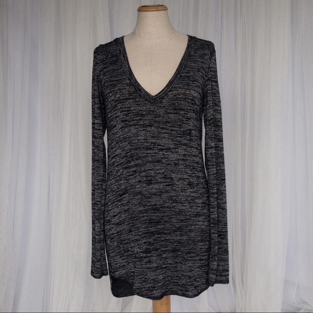 WILFRED FREE Tunic/Sweater Black and White Women's Size Medium Open Back